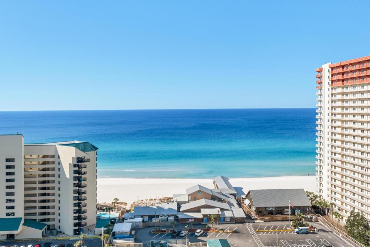 Laketown Wharf 1626 Holiday home